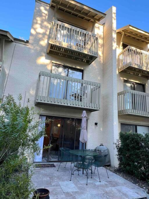 Spacious, Cozy Villa W/Parking In Coligny Villas Hilton Head Island Exterior photo